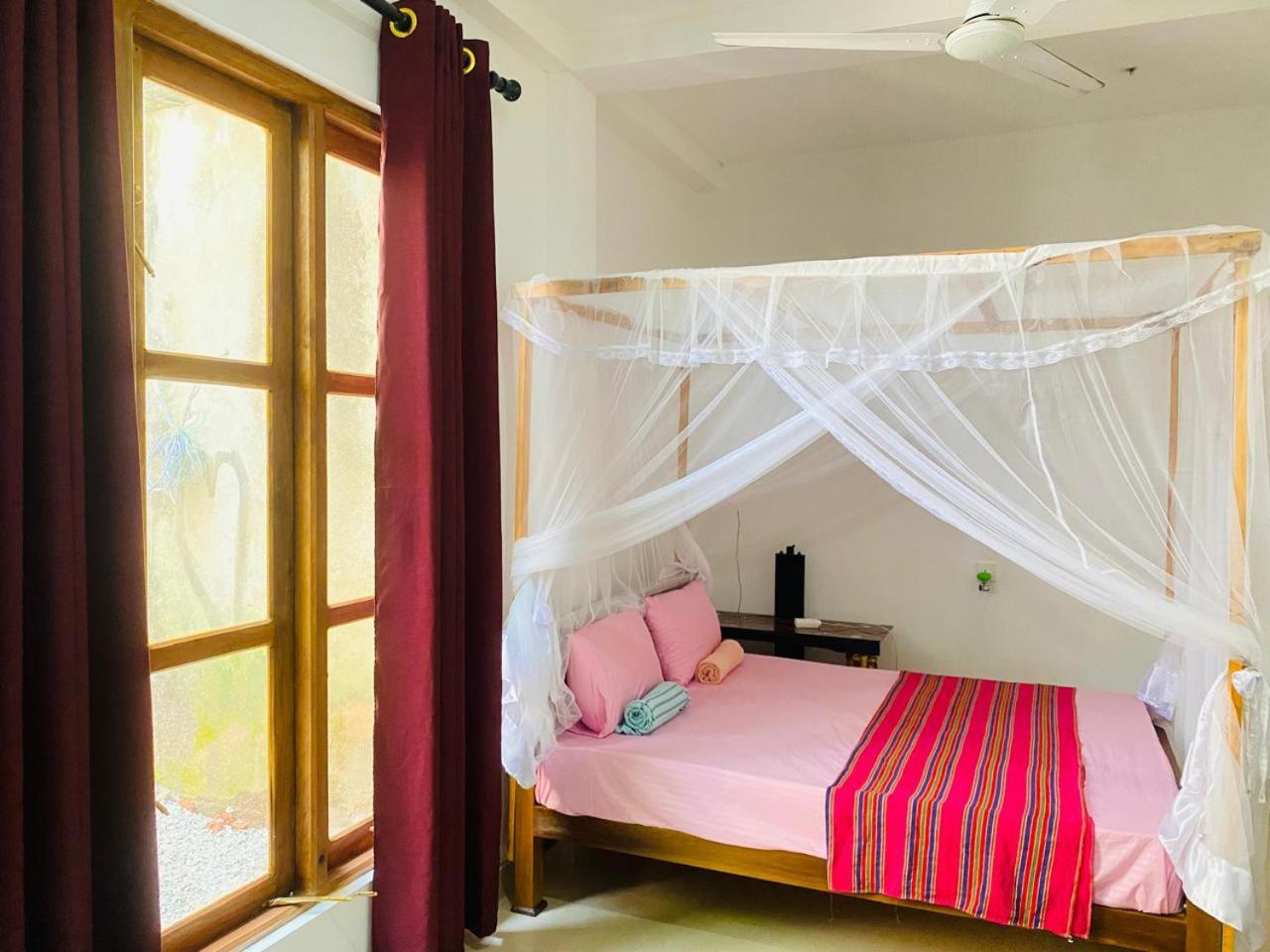 Pradeep Guest House Мирисса Экстерьер фото